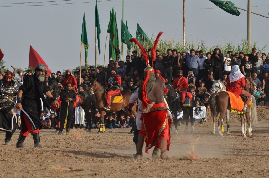  ورودی‌های نوش‌آباد در روز عاشورا مسدود شد